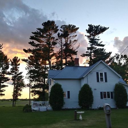 Quiet Farmhouse Retreat With Fire Pit - Pets Welcome Milltown Buitenkant foto